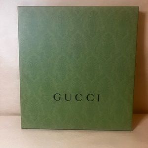 13”X12” GUCCi GIFT BOX